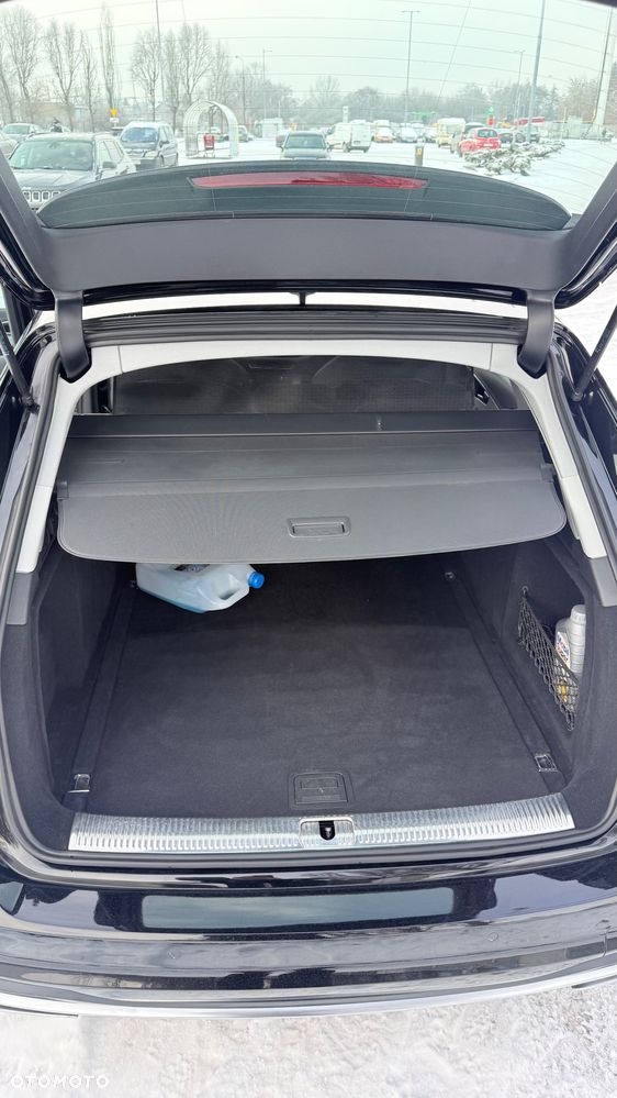 Audi A4 Avant 40 TFSI S tronic - 32