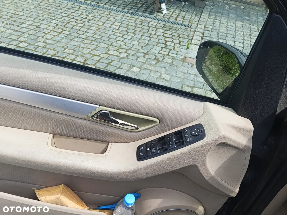 Mercedes-Benz Klasa B 180 CDI - 16