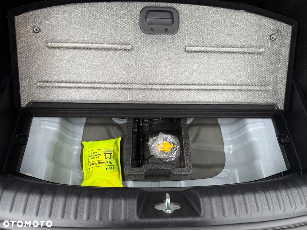 Kia XCeed 1.0 T-GDI L Business Line - 32