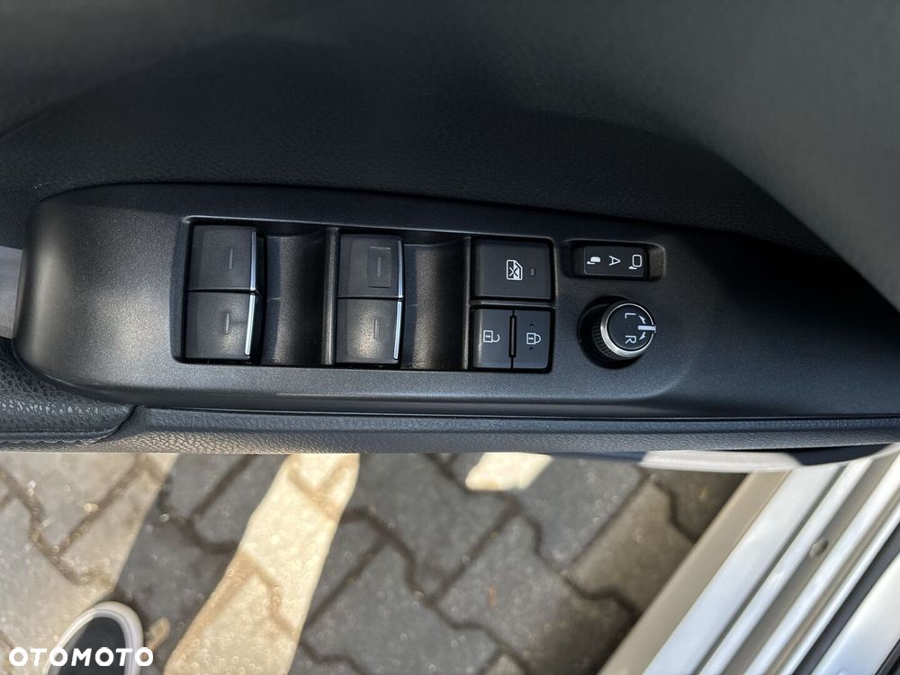 Toyota Camry 2.5 Hybrid Executive CVT - 31