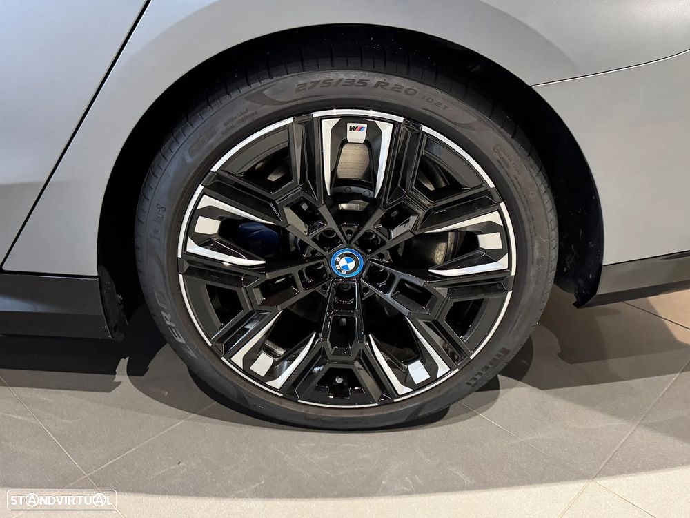 BMW i5 M60 xDrive Pack Desportivo M Pro - 14