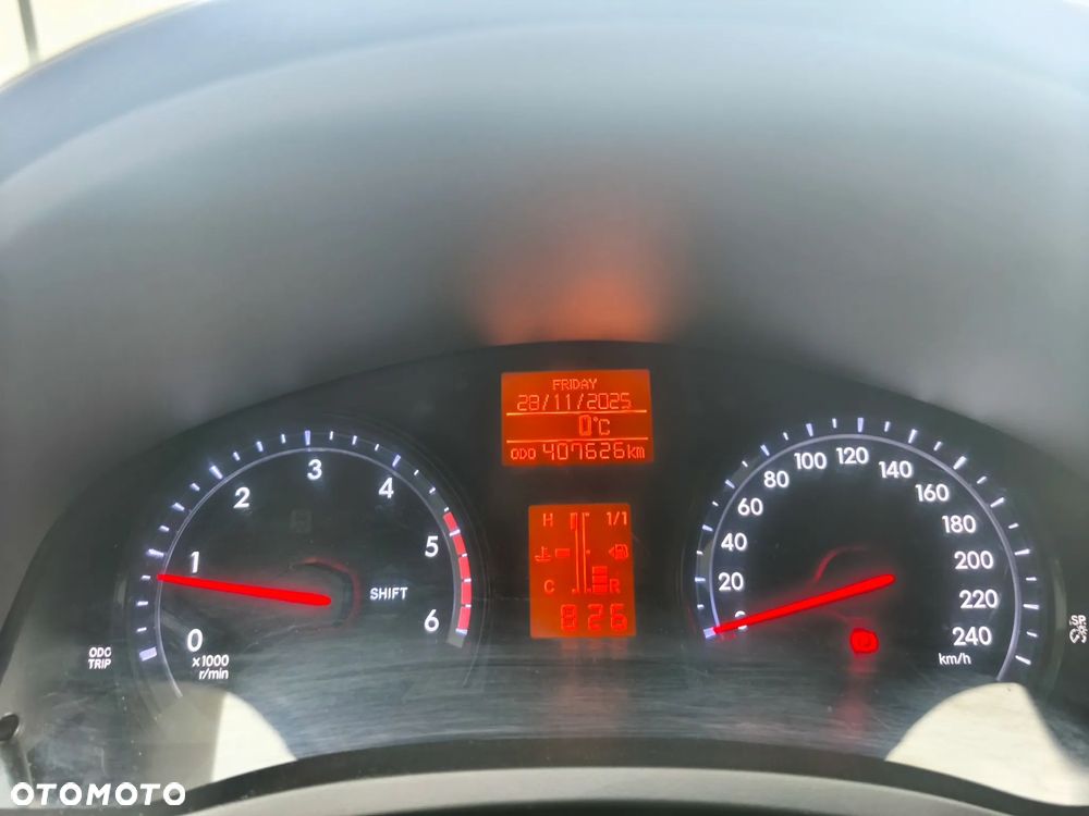 Toyota Avensis 2.0 D-4D Premium - 13