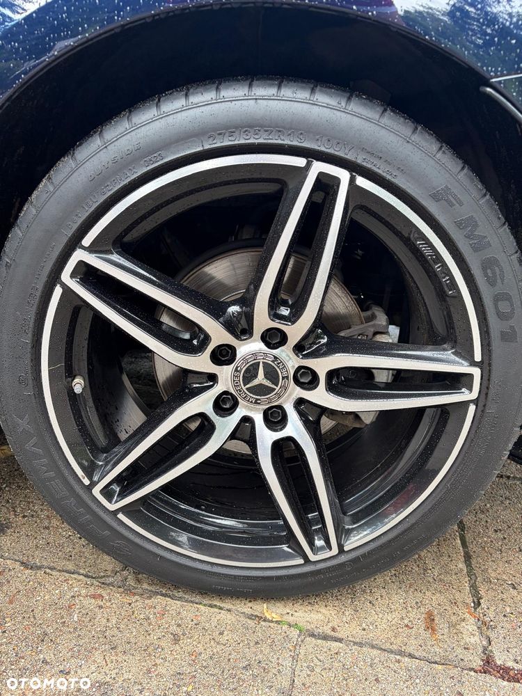 Mercedes-Benz Klasa E 220 d 4-Matic 9G-TRONIC - 11