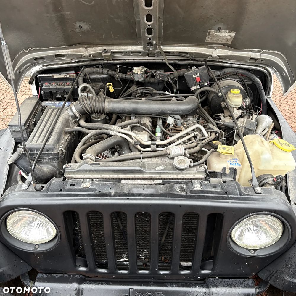 Jeep Wrangler 4.0 Sport - 8