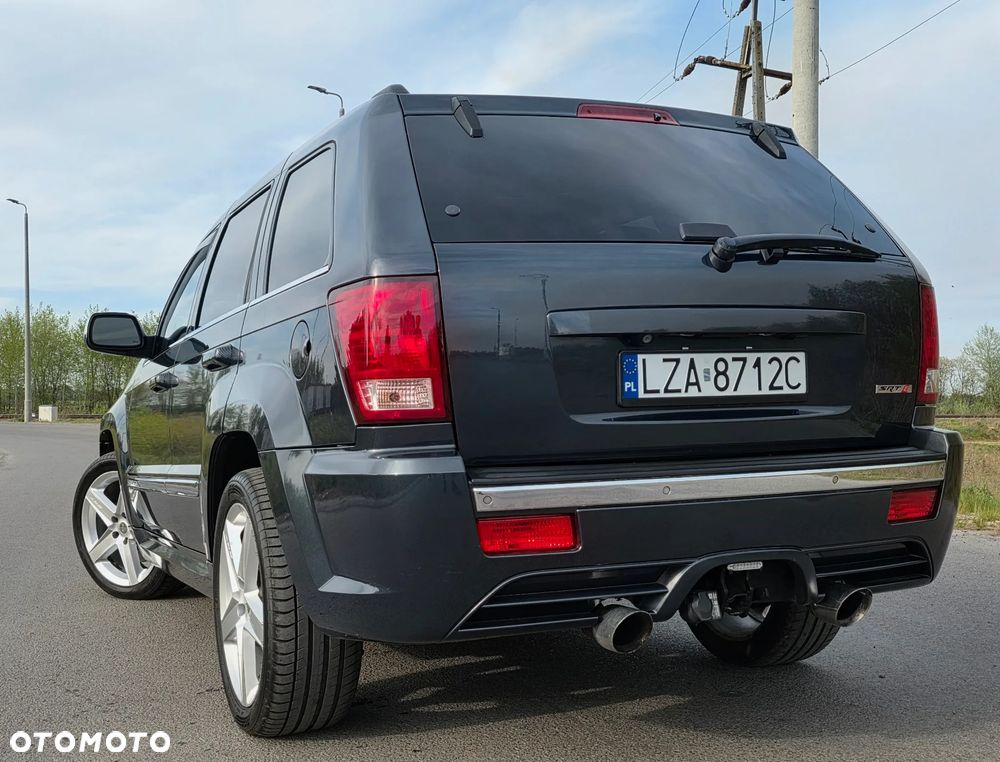 Jeep Grand Cherokee - 19