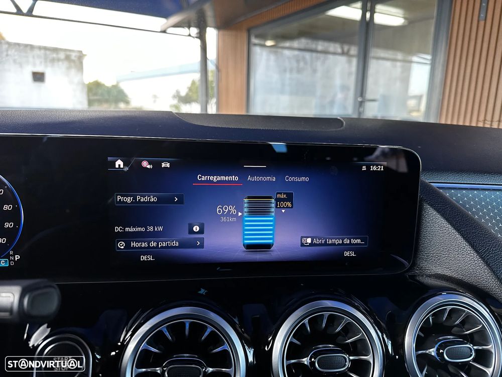 Mercedes-Benz EQA 250 Progressive - 32