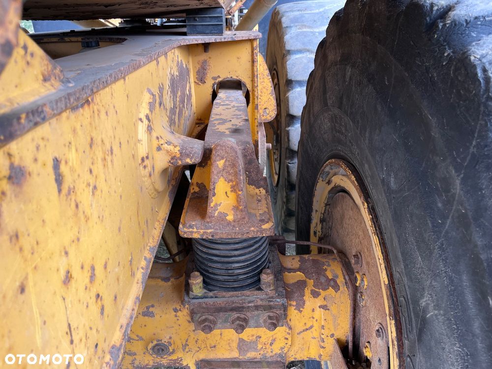 Volvo A25E - 18