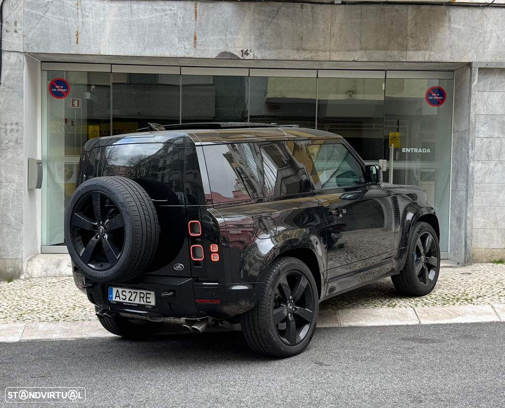 Land Rover Defender - 8