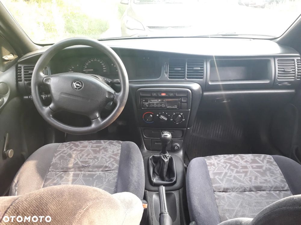 Opel Vectra - 6