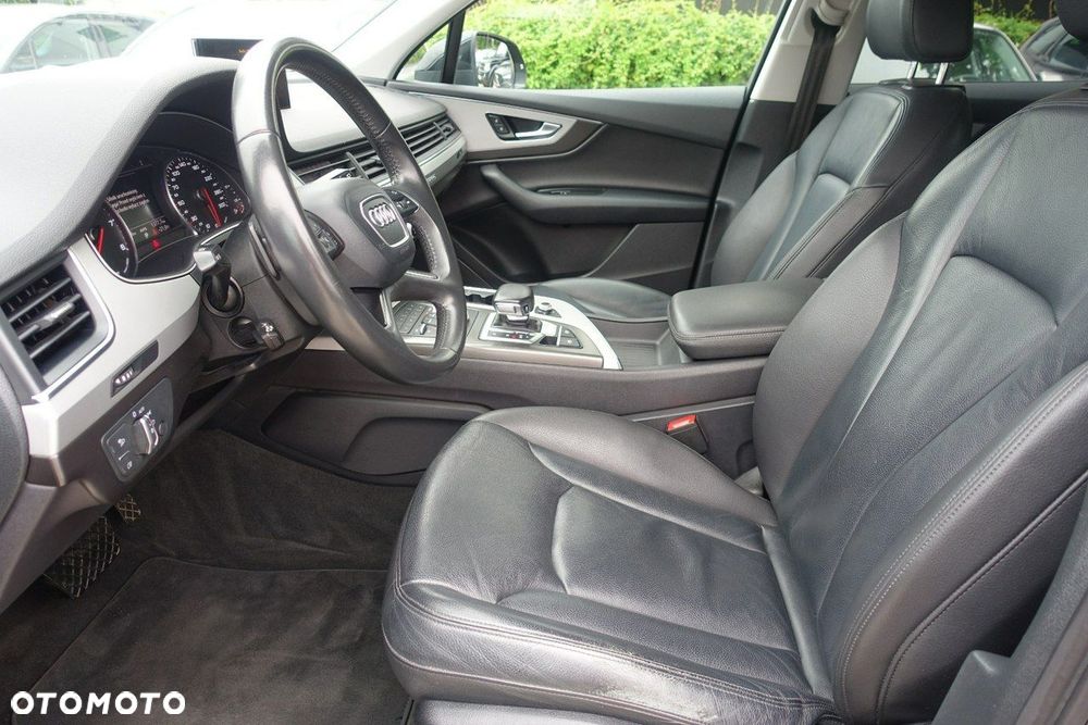 Audi Q7 - 8