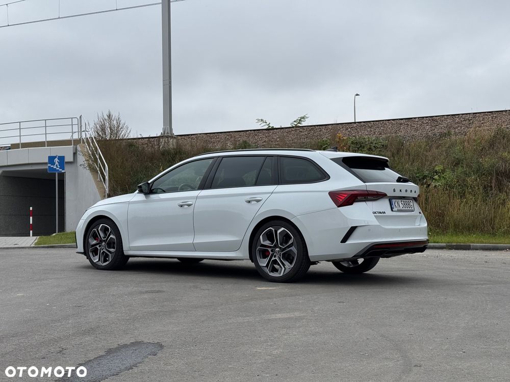 Skoda Octavia 2.0 TSI RS DSG - 18
