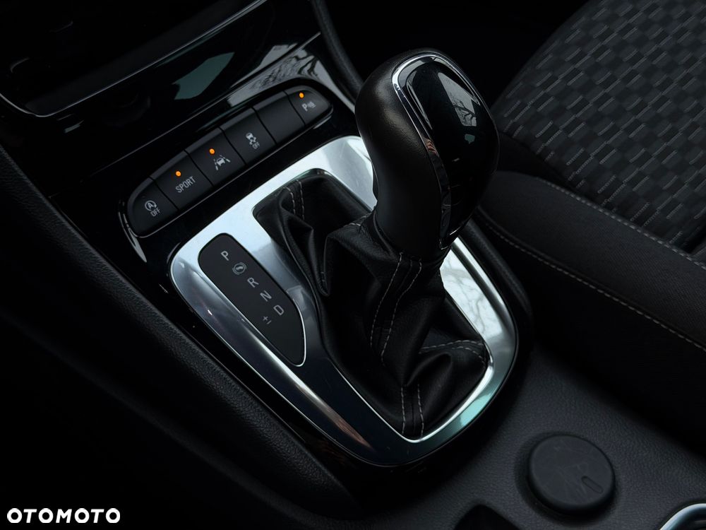 Opel Astra 1.4 T GPF Dynamic S&S - 18