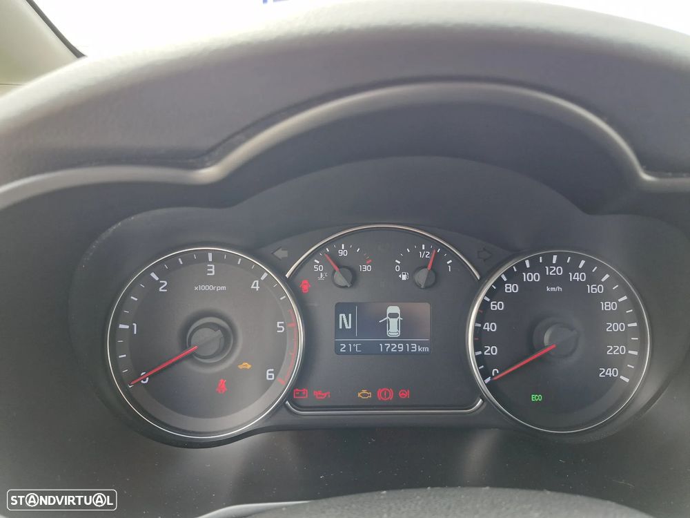 Kia Carens 1.7 CRDi Aut. Edition 7 - 10