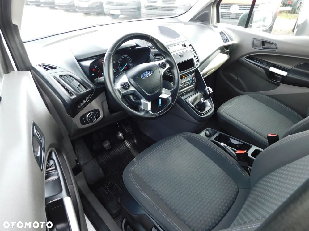 Ford Transit Connect - 10