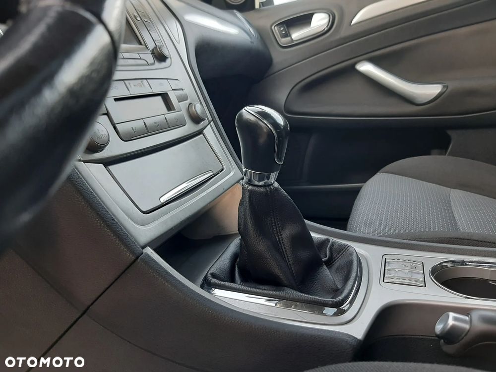 Ford Mondeo 2.0 Titanium - 18