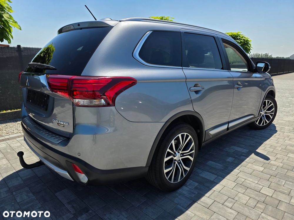 Mitsubishi Outlander 2.0 2WD CVT Diamant Edition+ - 3
