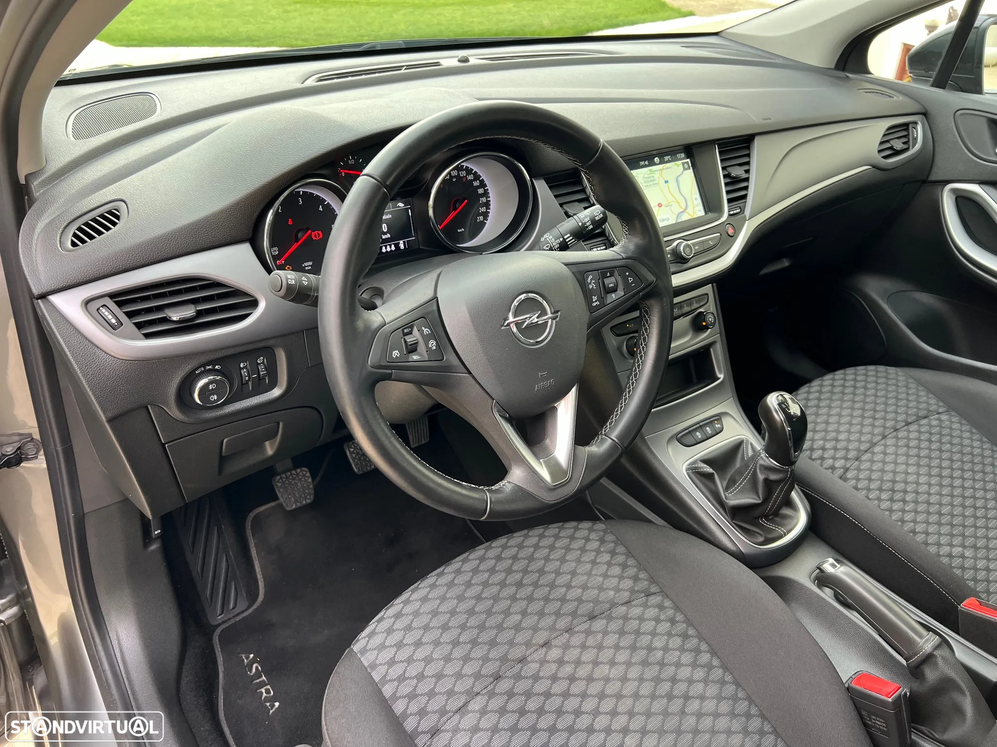 Opel Astra Sports Tourer 1.5 D Business Edition S/S - 17