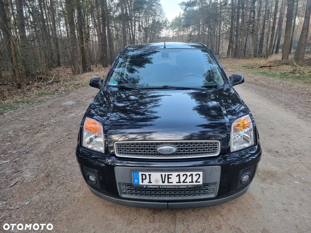Ford Fusion 1.6 + - 10