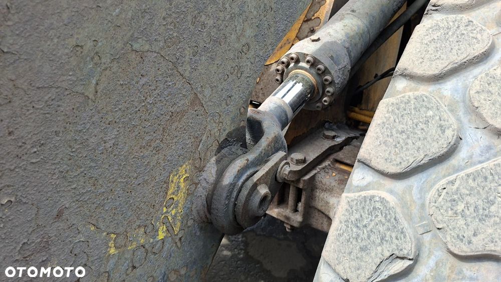 Volvo L 70 H 4X4 - 37