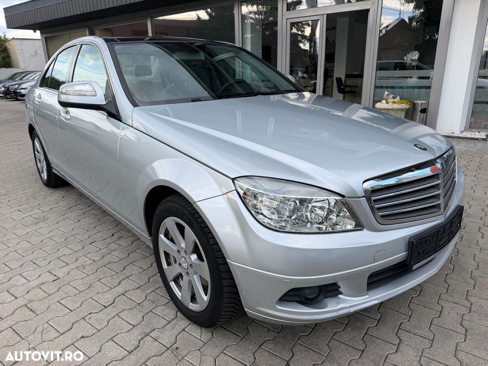 Mercedes-Benz C 200 (BlueEFFICIENCY) 7G-TRONIC - 32