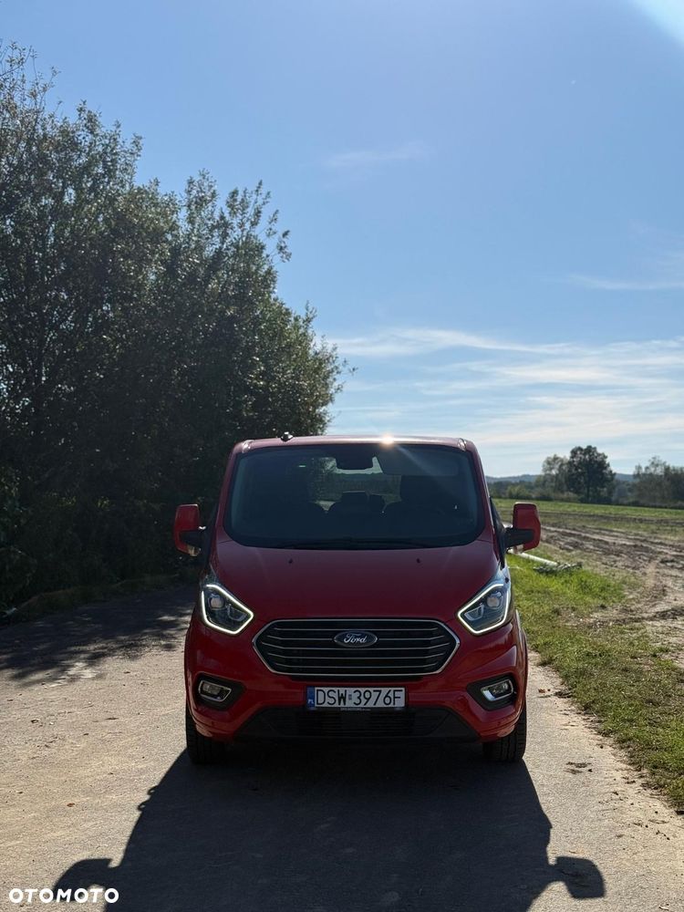 Ford Tourneo Custom 2.0 EcoBlue Hybrid L1 Titanium - 2