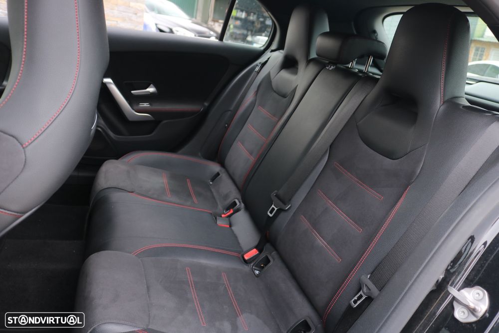 Mercedes-Benz A 160 d AMG Line - 11