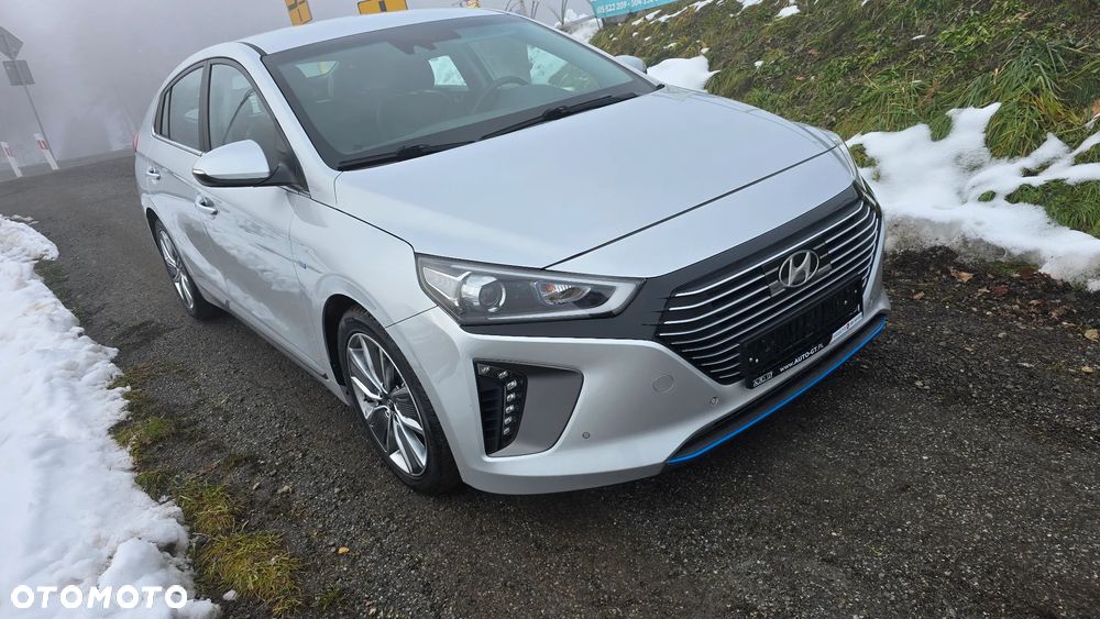 Hyundai IONIQ 1.6 GDI Premium - 4