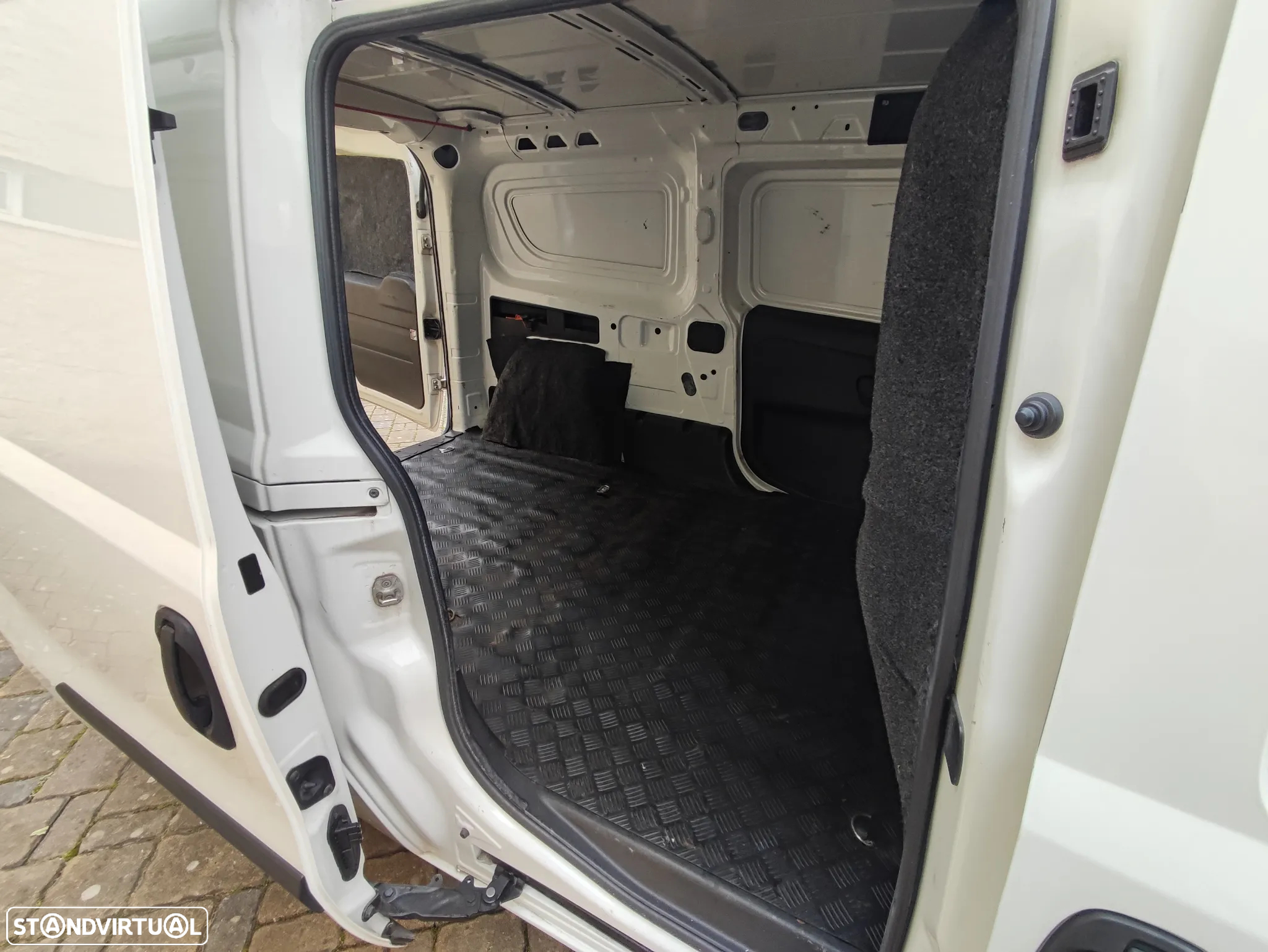 Opel Combo Maxi 1.6 CDTi 105cv - 12