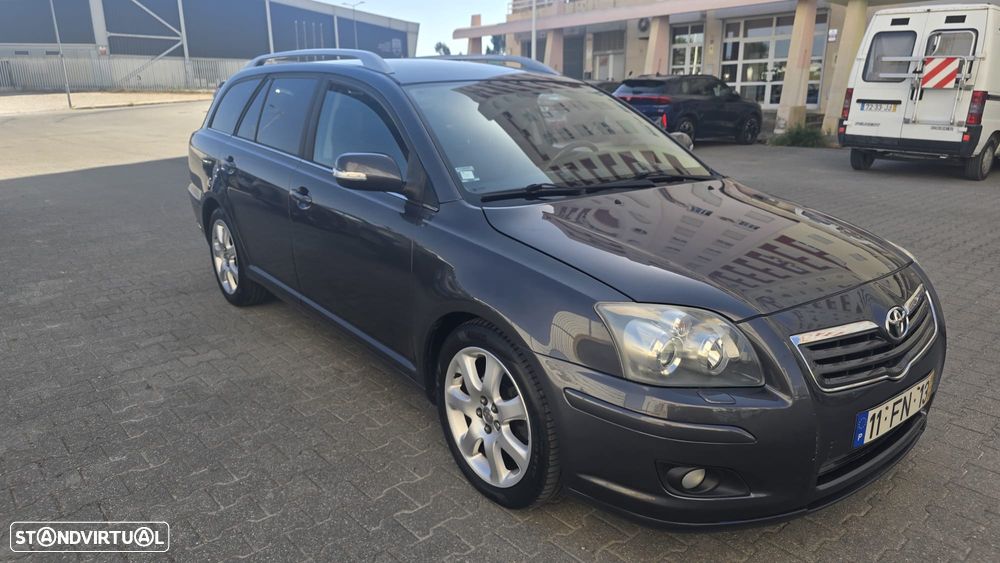 Toyota Avensis SW 2.0 D-4D - 1