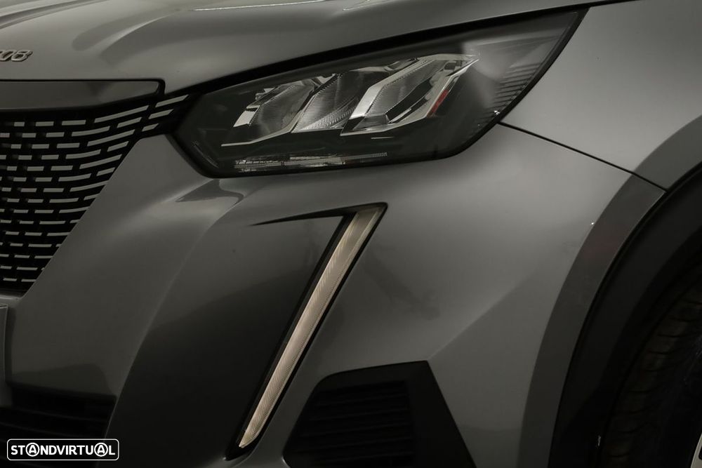 Peugeot 2008 1.2 PureTech Allure Pack EAT8 - 6