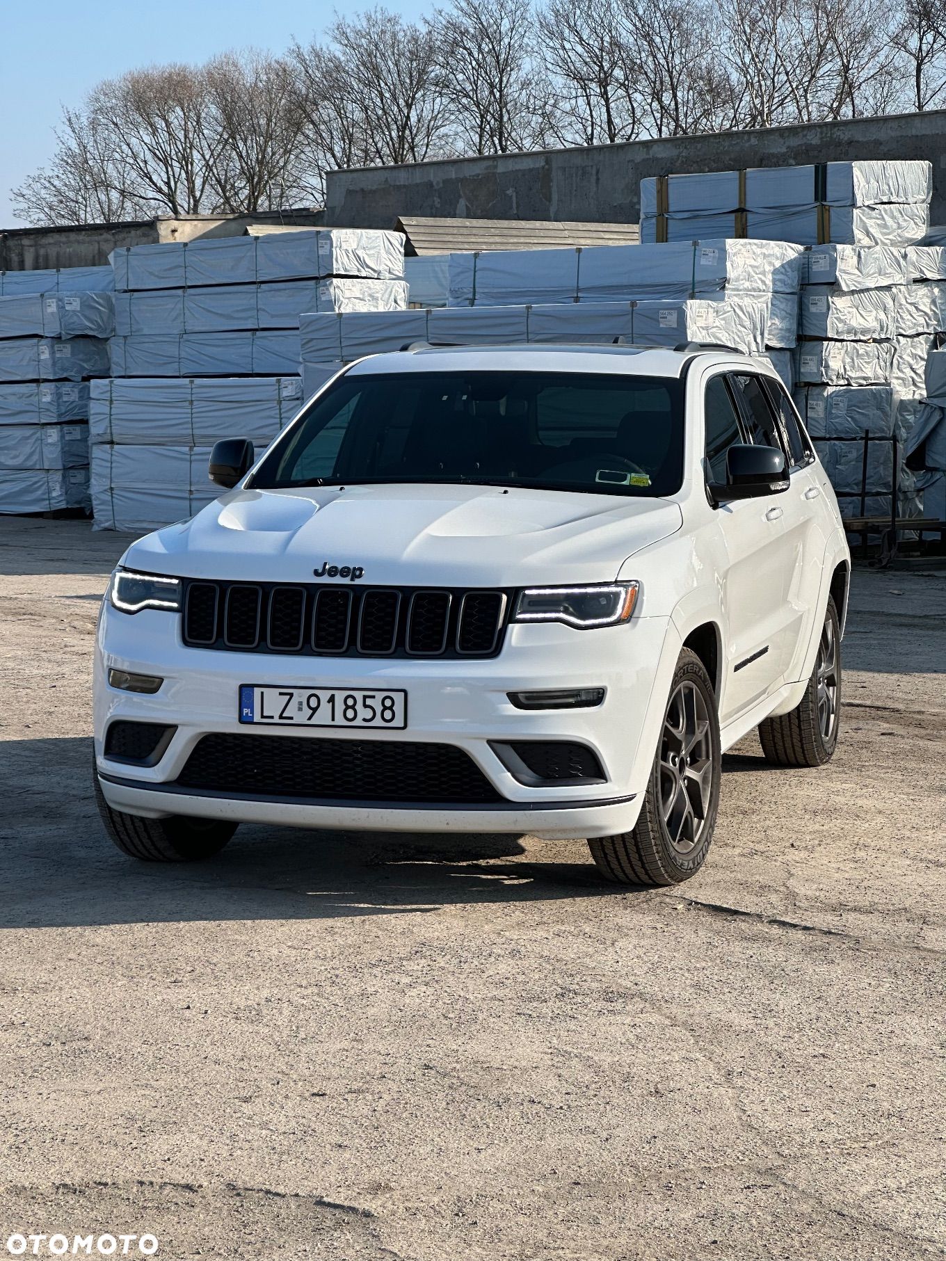 Jeep Grand Cherokee - 1