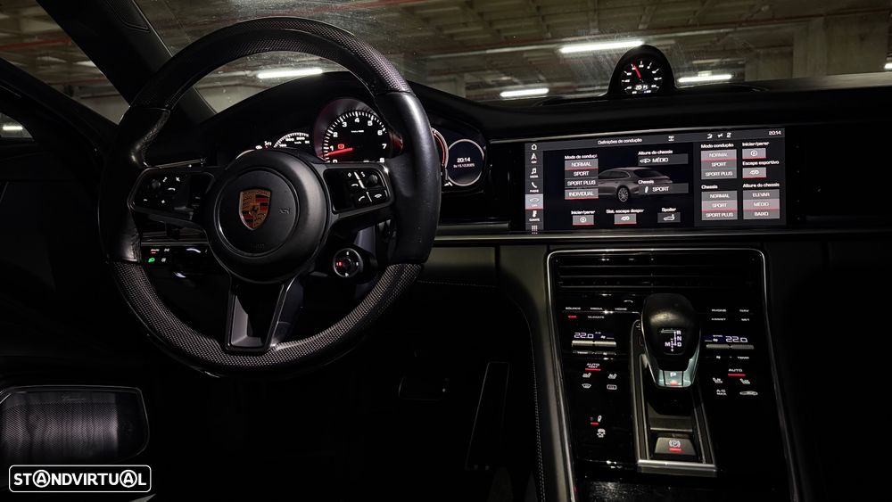 Porsche Panamera Sport Turismo 4S - 35