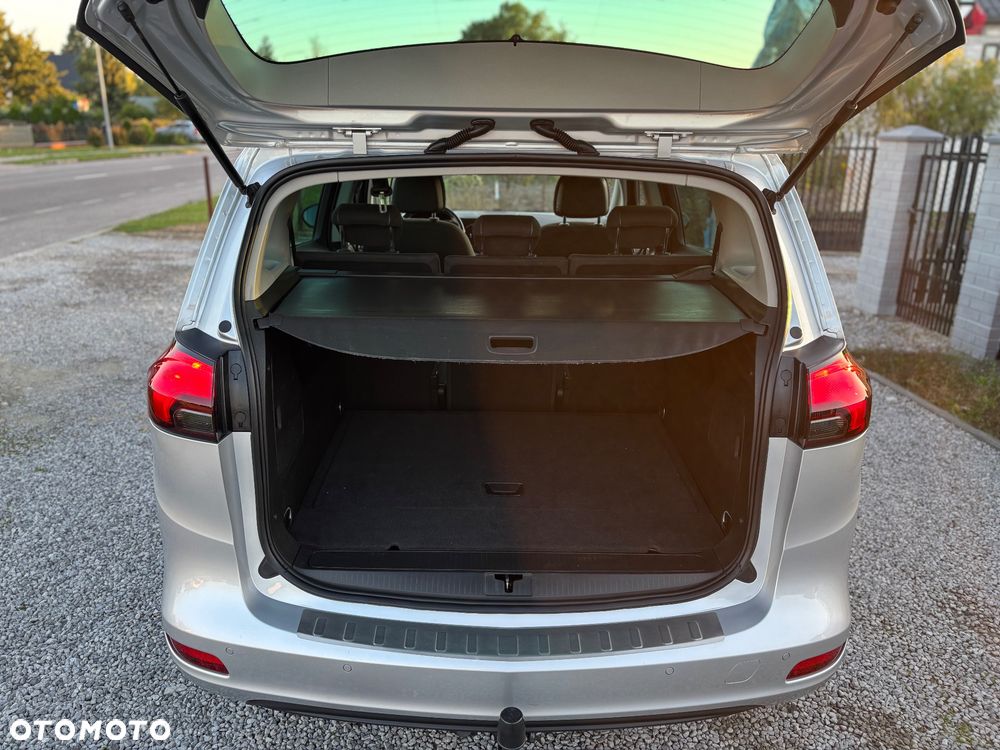 Opel Zafira - 17