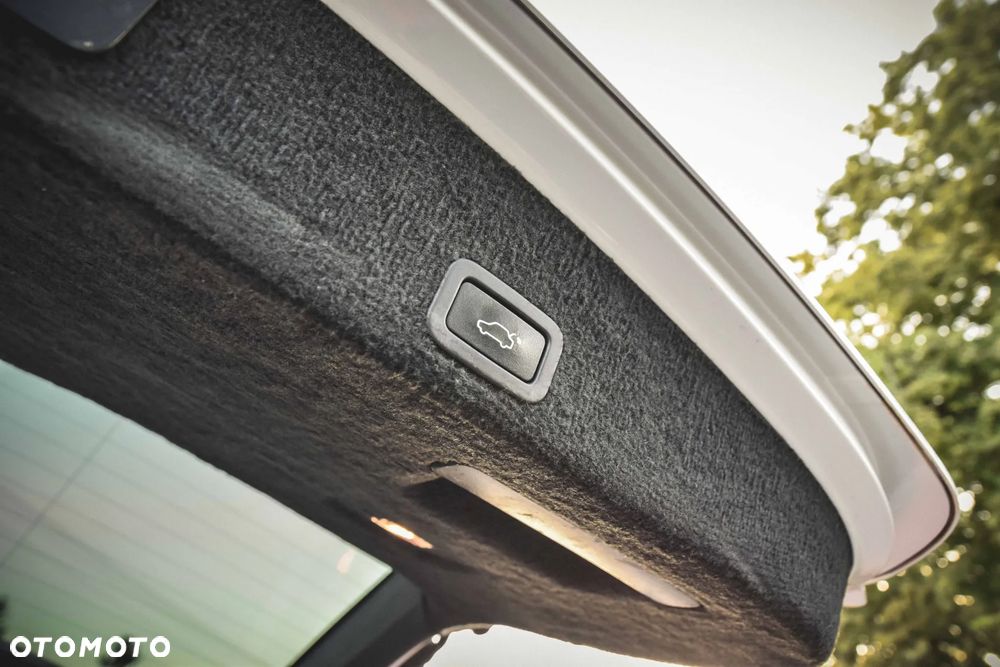Volvo XC 60 2.4D AWD Momentum - 29