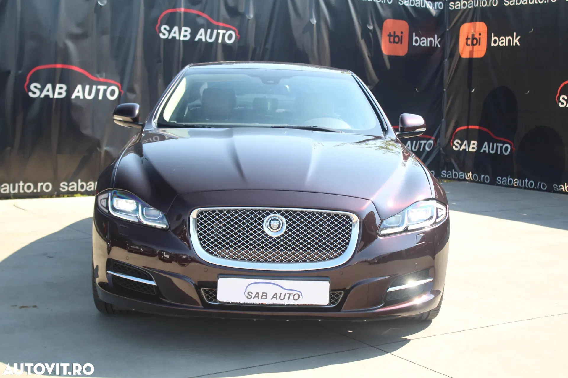 Jaguar XJ 30d Premium Luxury - 2