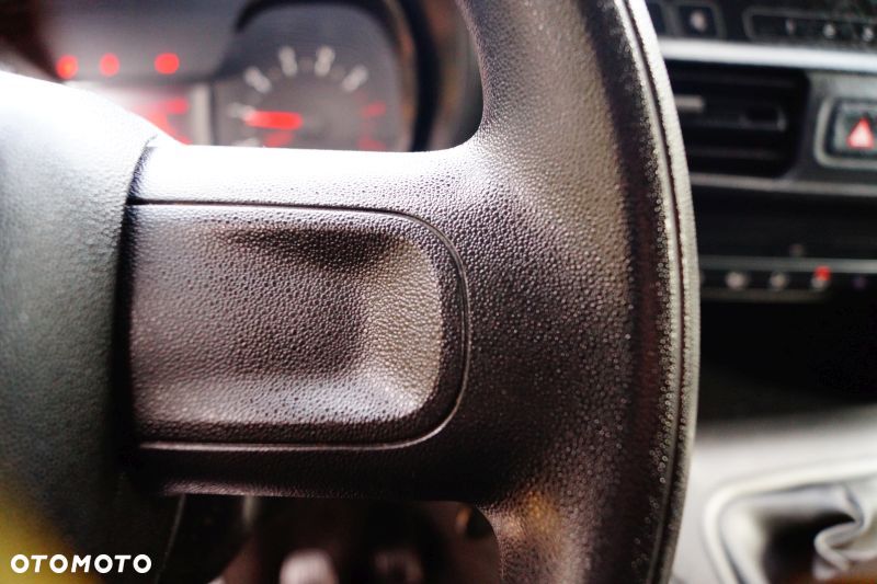 Toyota Proace City - 26