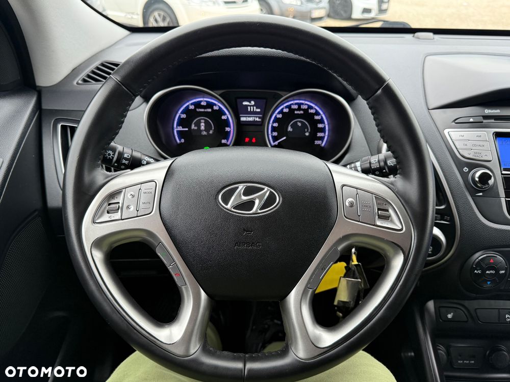 Hyundai ix35 2.0 4WD Premium - 35