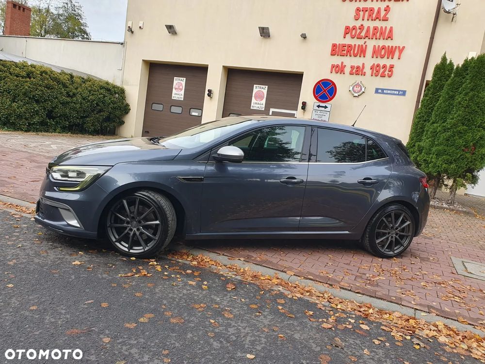 Renault Megane ENERGY TCe 205 EDC GT - 18