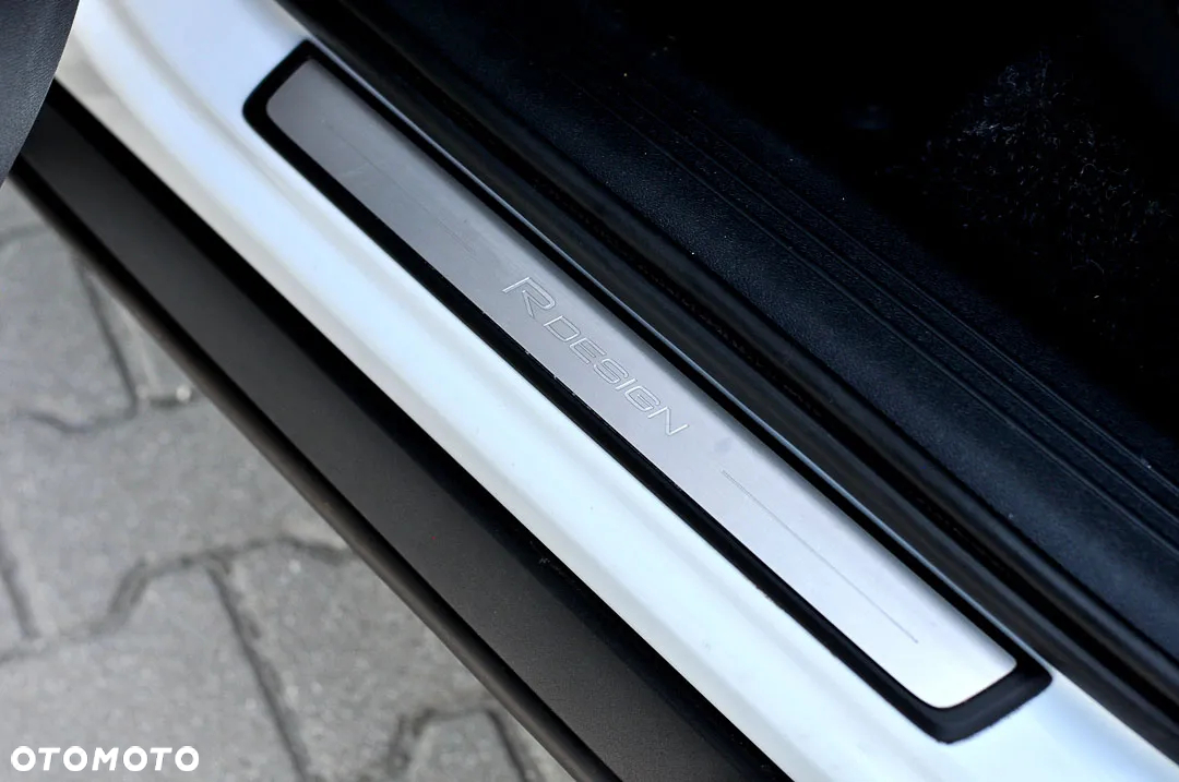 Volvo XC 40 T3 R-Design - 13