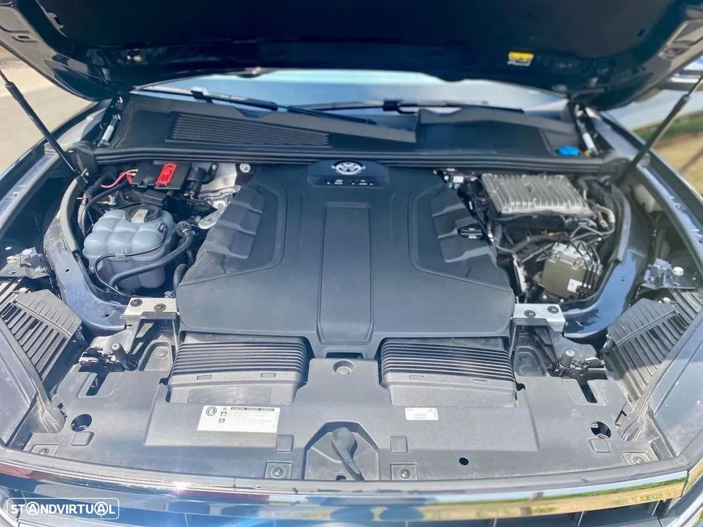 VW Touareg 3.0 TDI V6 Elegance Plus - 25