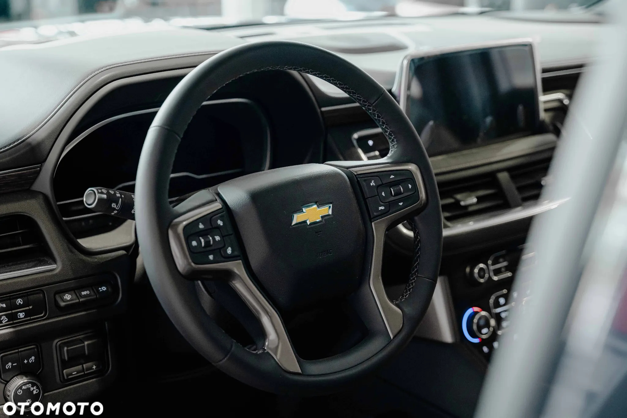 Chevrolet Tahoe - 37