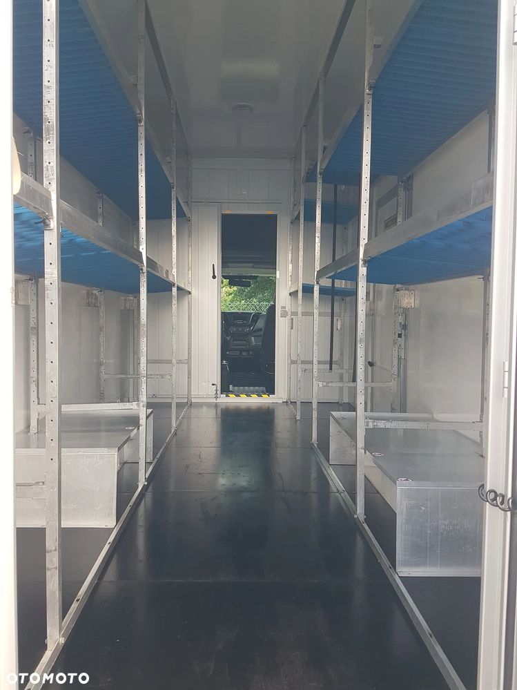 Iveco DAILY KONTENER NISKOPODŁOGOWY 4,43x2,23x2,42 SKLEP FOODTRUCK BAR KLIMA KONIOWÓZ KAMPER - 16