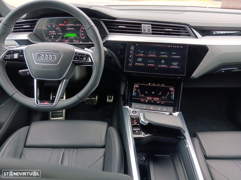 Audi Q8 e-Tron 50 quattro S line - 12