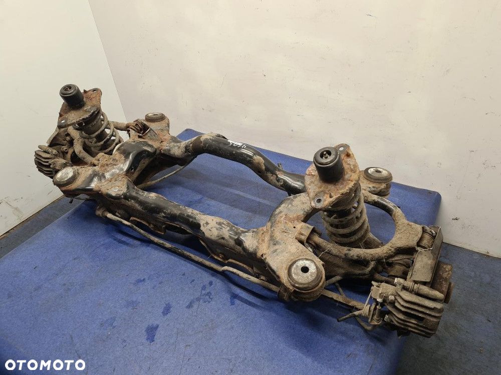 VOLKSWAGEN PASSAT B5 FL 4MOTION 4X4 VARIANT BELKA ZAWIESZENIA TYŁ - 8