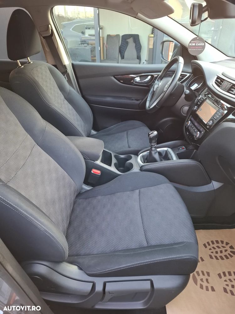 Nissan Qashqai 1.6 DCI N-Connecta - 12