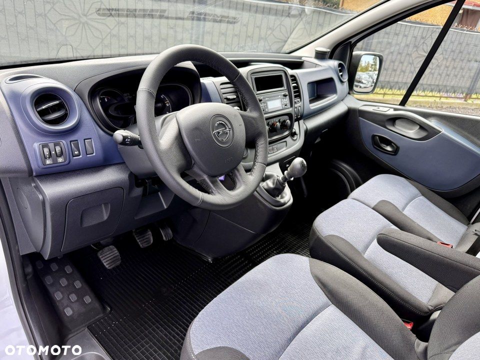 Opel Vivaro - 16