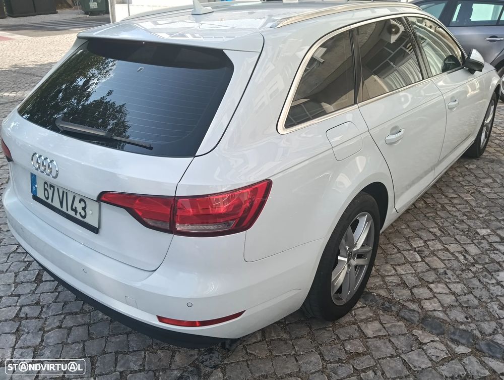 Audi A4 Avant 2.0 TDI Design S tronic - 5