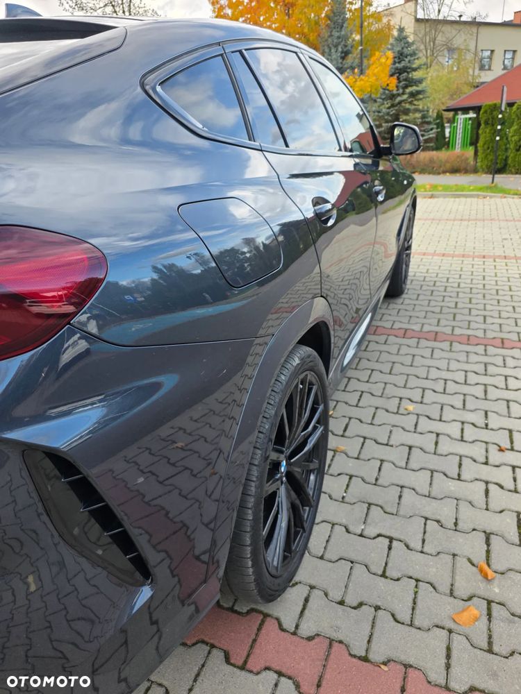 BMW X6 xDrive40i - 26