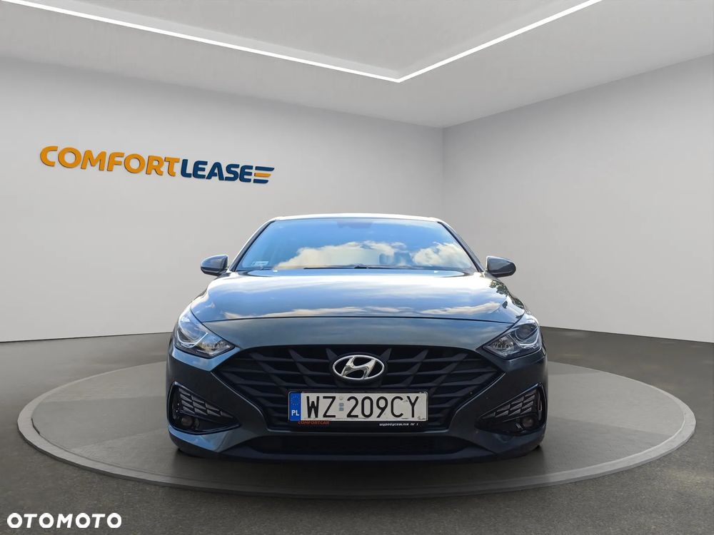Hyundai i30 1.5 DPI Classic + - 6