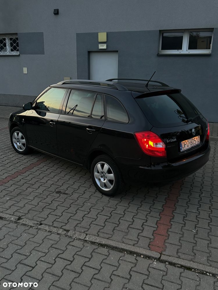 Skoda Fabia 2013 photo 4